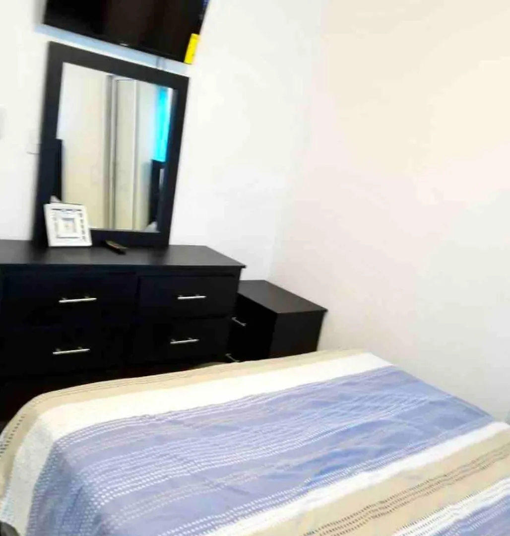 Acogedor Apartment , Seguridad Las 24 Horas , Airport 8 Minutos, Centro De Santiago 10 Minutos , Tamboril La Capital Mundial Del Cigarro 10 Minutos , 2 Parqueos Licey al Medio